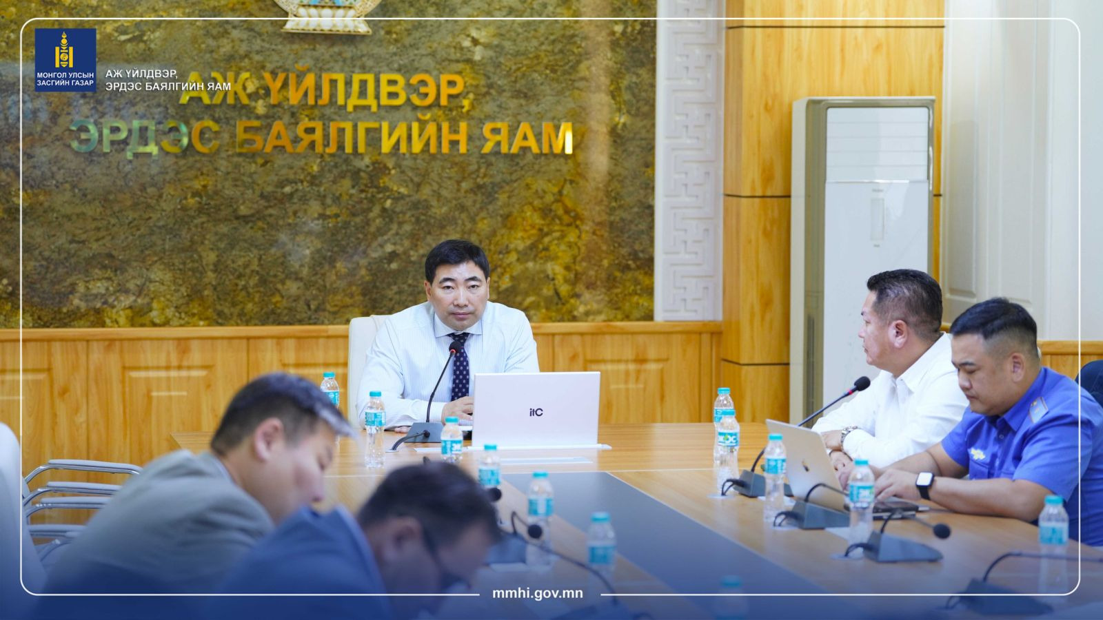 Шатахууны хүлээгдэл ихтэй аймгуудад хангамжийг нэмэгдүүлэх үүрэг өглөө